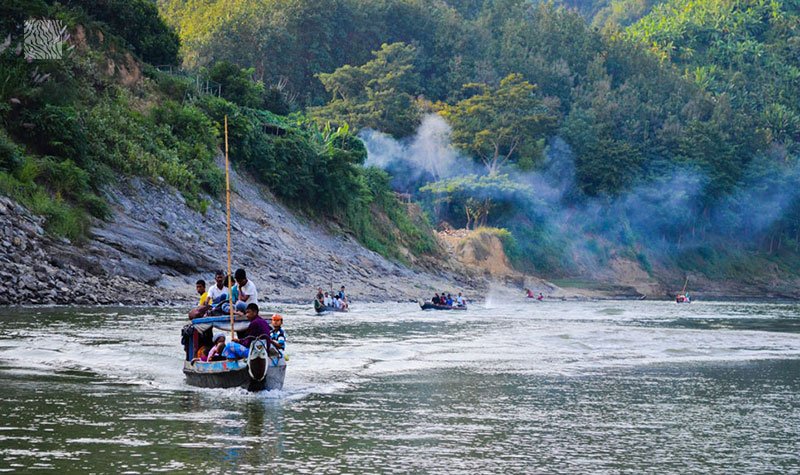 Boat-Ride-at-River-Sangu-(Bandorban)