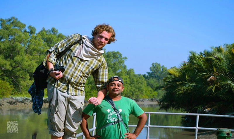 Happy-Guest-&-Guide-after-Successful-Trail-(Sundarbans)-01 (1)